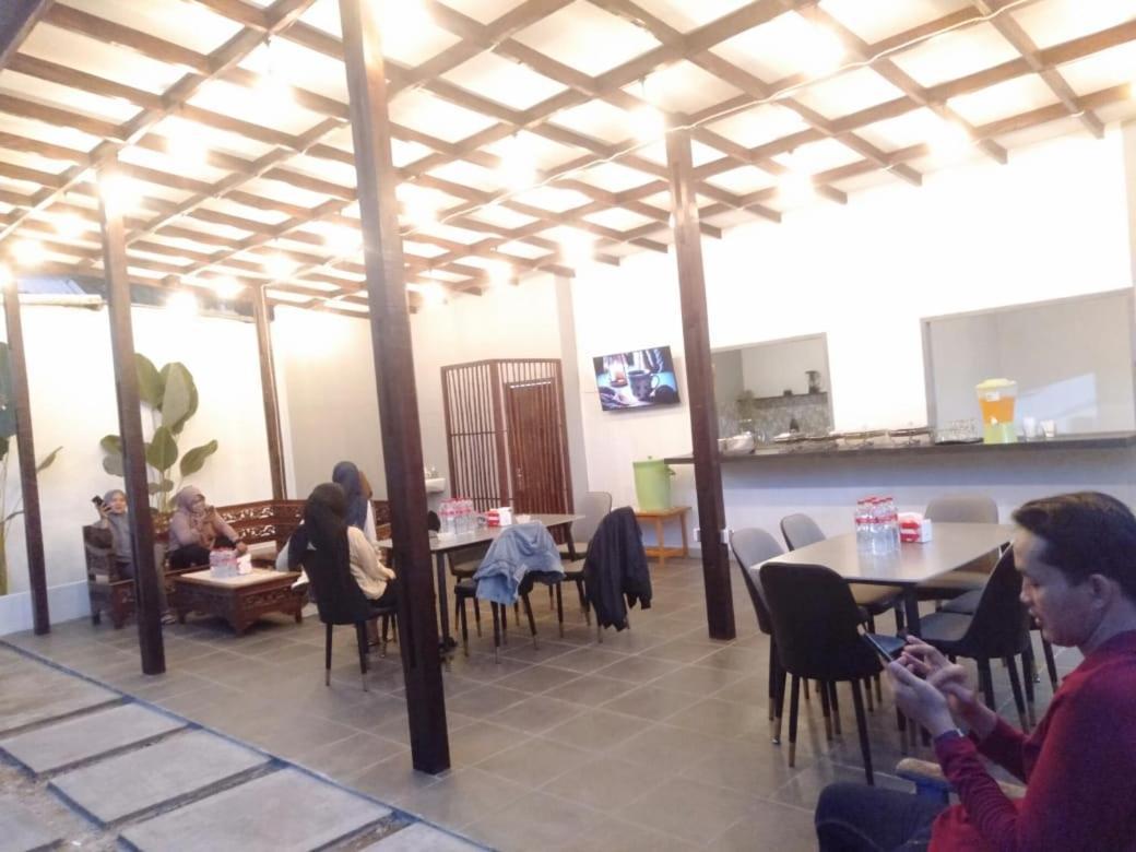Baronda Guest House Sorong Dış mekan fotoğraf