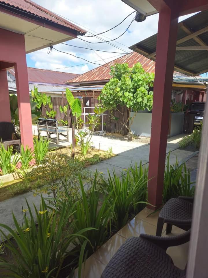 Baronda Guest House Sorong Dış mekan fotoğraf